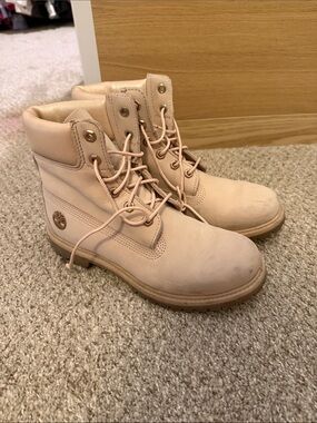 Timberland Women's Light Blush Lace-Up Leather Boots